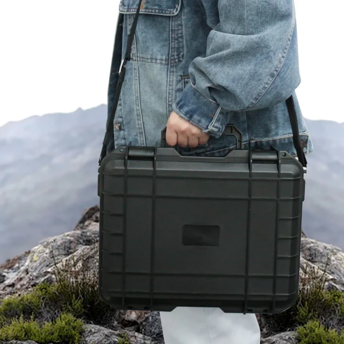 Wasserdichter Hardcase-Tragekoffer mit Schultergurt